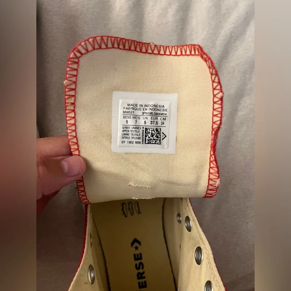 Converse Red - Picture 2 of 4